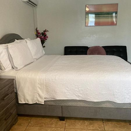 Cozy Studio…With Private Entrance Λας Βέγκας Εξωτερικό φωτογραφία